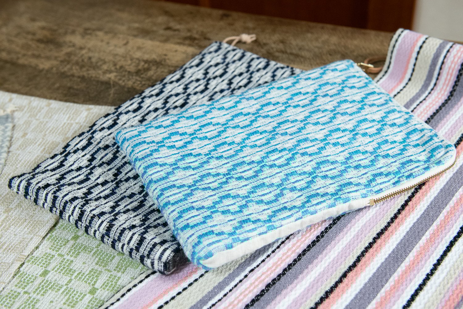 ▲ランチョンマット、タブレットポーチ、テーブルセンター。