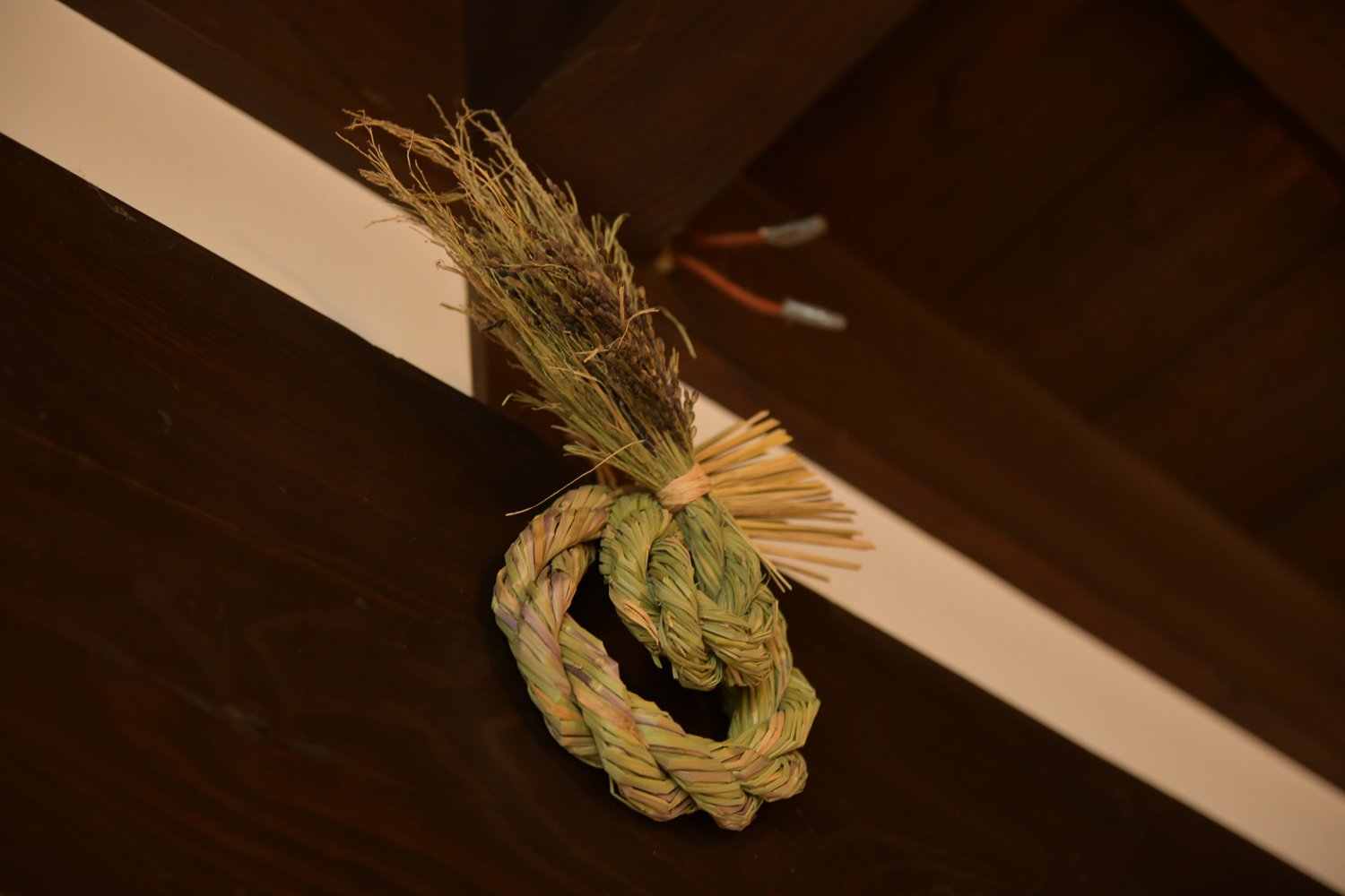 ▲長谷川さんが編んだ しめ縄飾り。