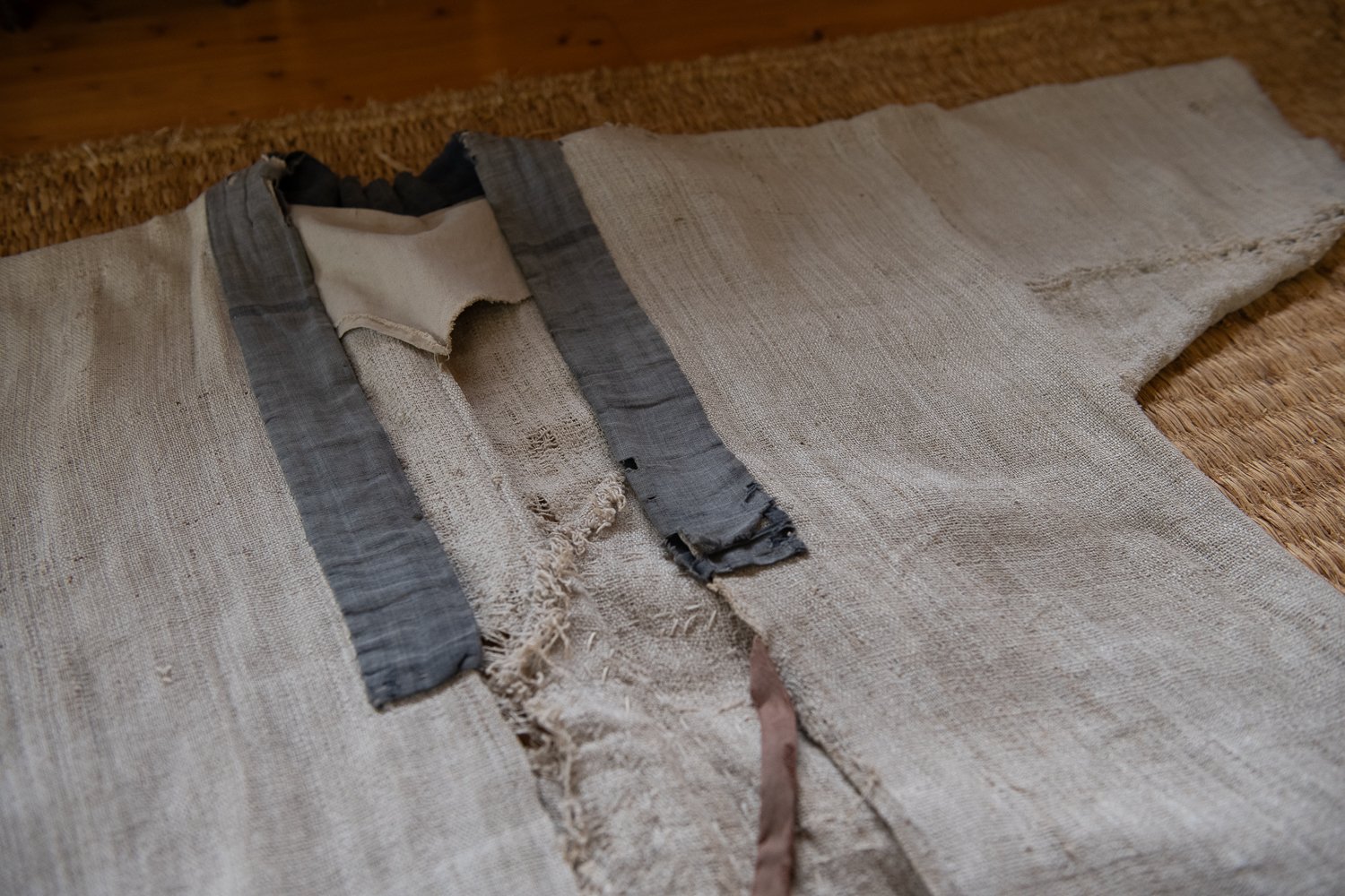 ▲破れたところには継ぎがあてられている。
