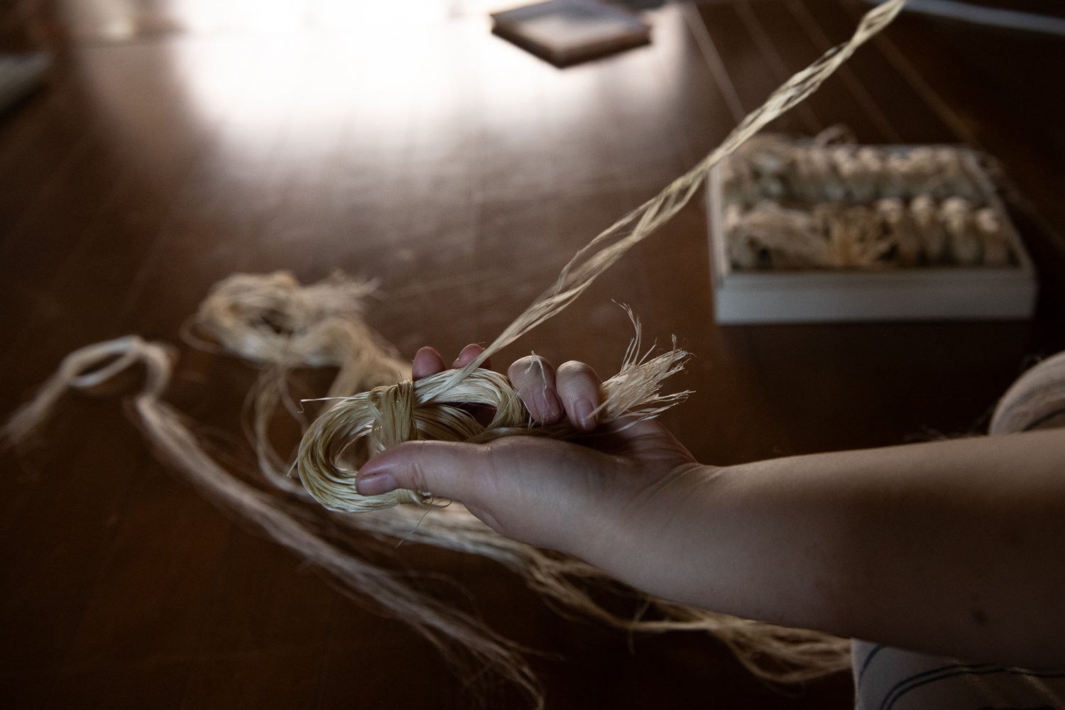 ▲先端からスルスルと広げる。