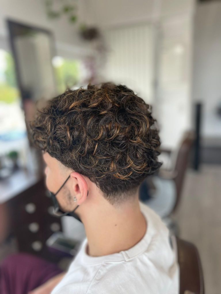 Classic-Hair Oberentfelden – Hair-Styling by Andy Michel