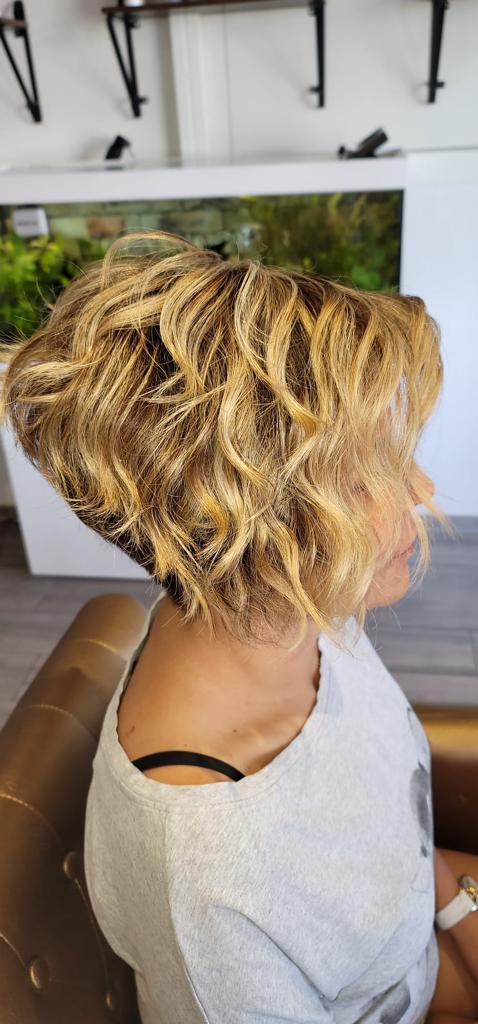 Classic-Hair Oberentfelden – Hair-Styling by Andy Michel