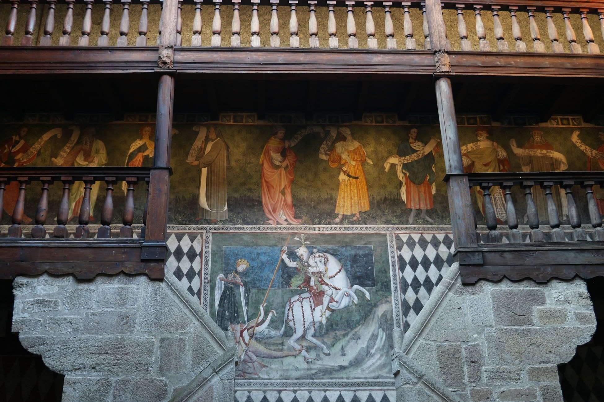 Visita guidata a Aosta, Monte Bianco e Castello di Fenis con partenza da Milano