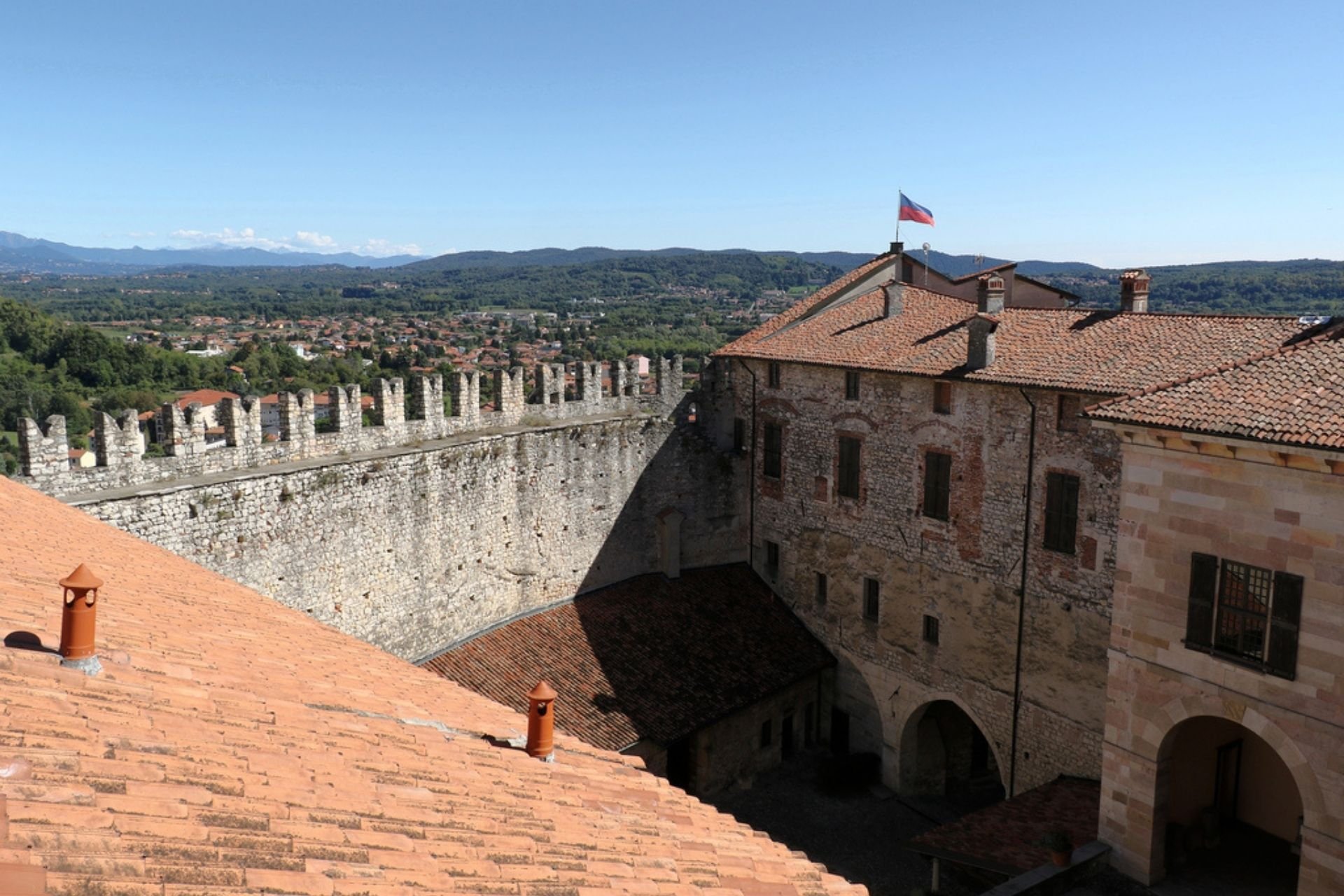 Visita guidata Rocca d'Angera