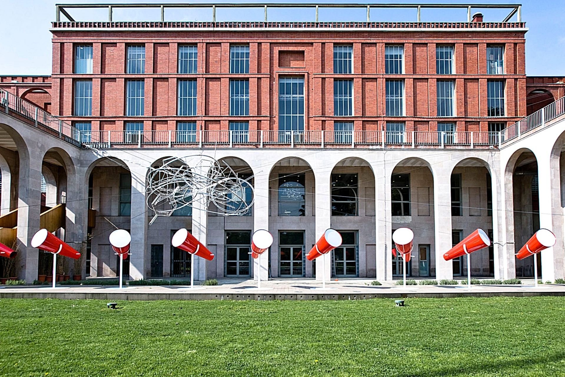 Visita guidata e aperitivo Torre Branca