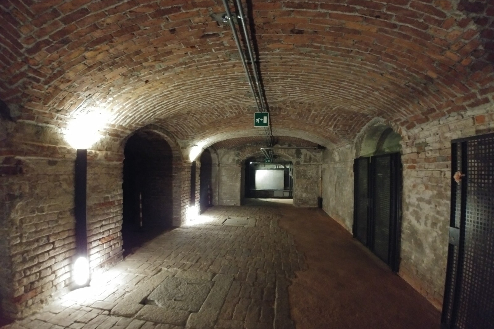 Visita guidata archivio cripta Ca Granda