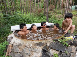 汗を流すのはやっぱり野天風呂でしょう