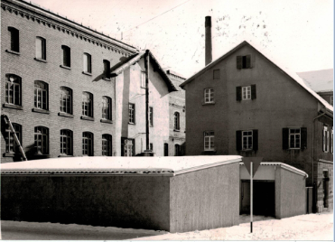 Das Firmengebäude im Jahr 1962 - auch heute noch die Produktionsstätte von Renz-Leder.