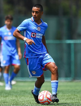 Amaury Morales se incorpora a la agencia de fútbol JEP Sports