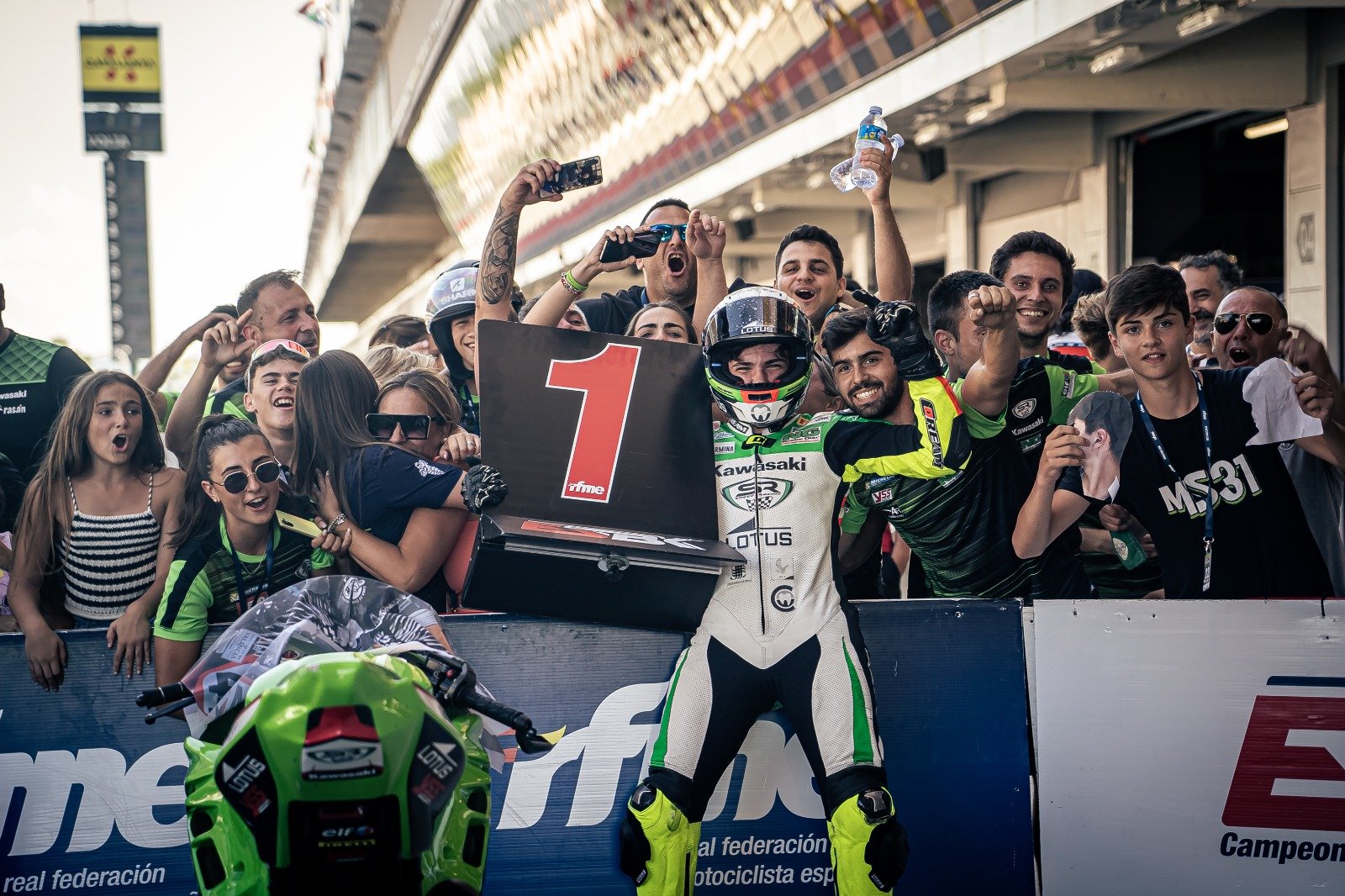 Adrián Rodríguez consigue una victoria en el Circuit de Barcelona