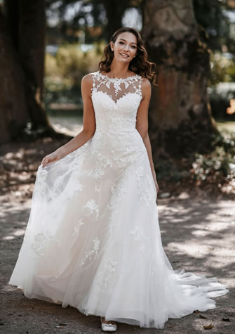 Brautkleid, Hochzeitskleid in Etui-Form