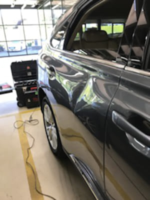 Bosse de gros volume sur porte arrière droite