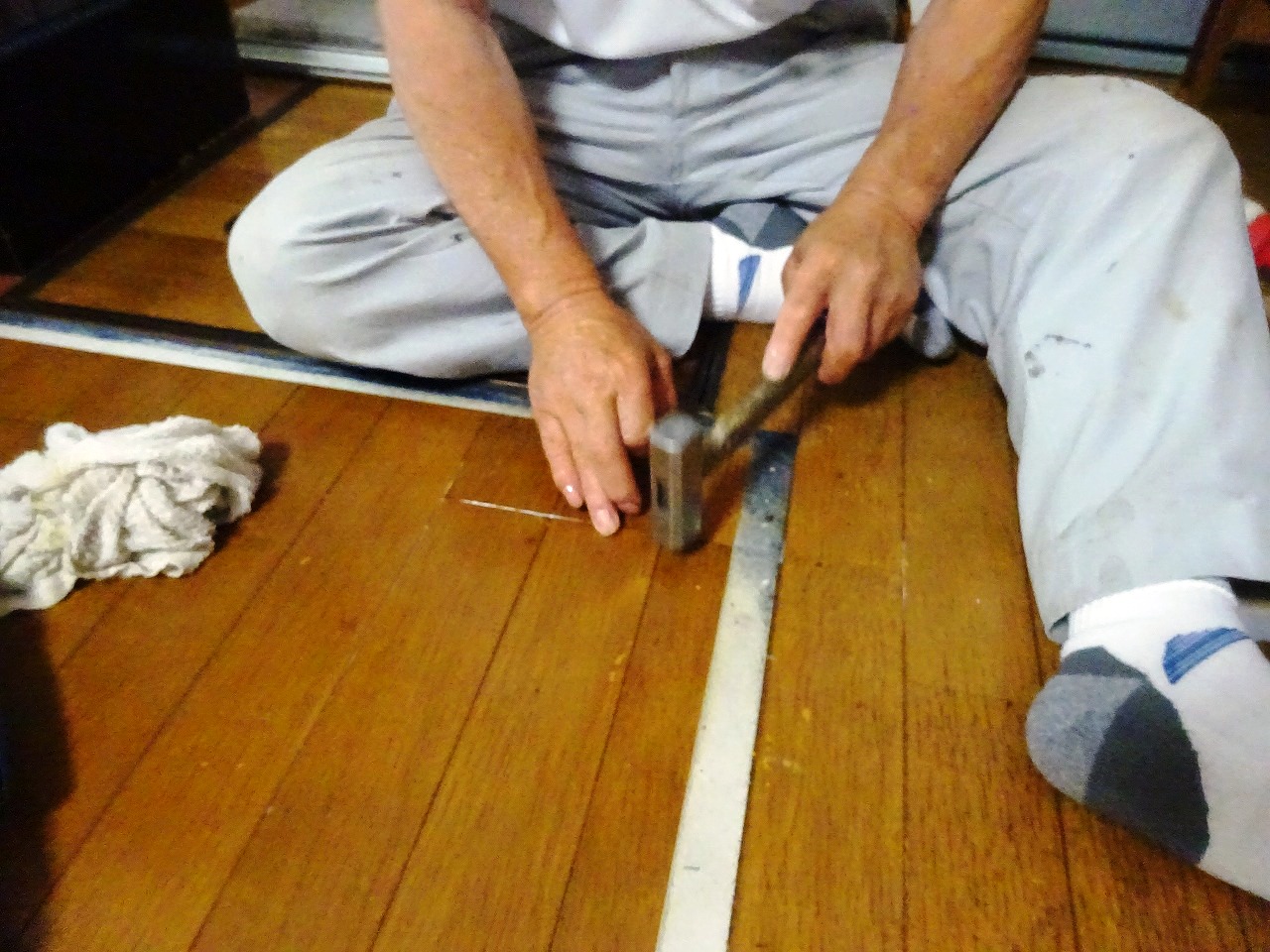 ③フローリングの補修