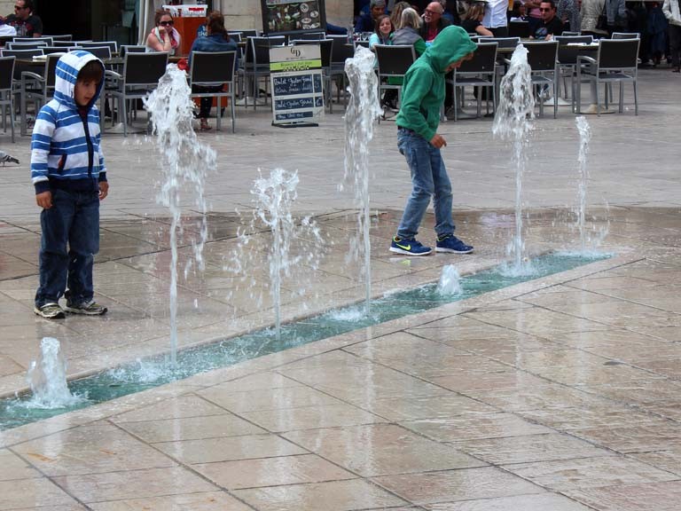 Pascale : Dijon, jeux d'eau 2