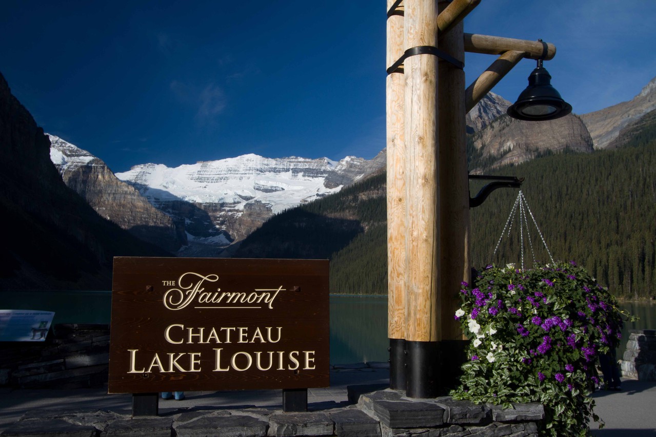 シャトー・レイクルイーズ