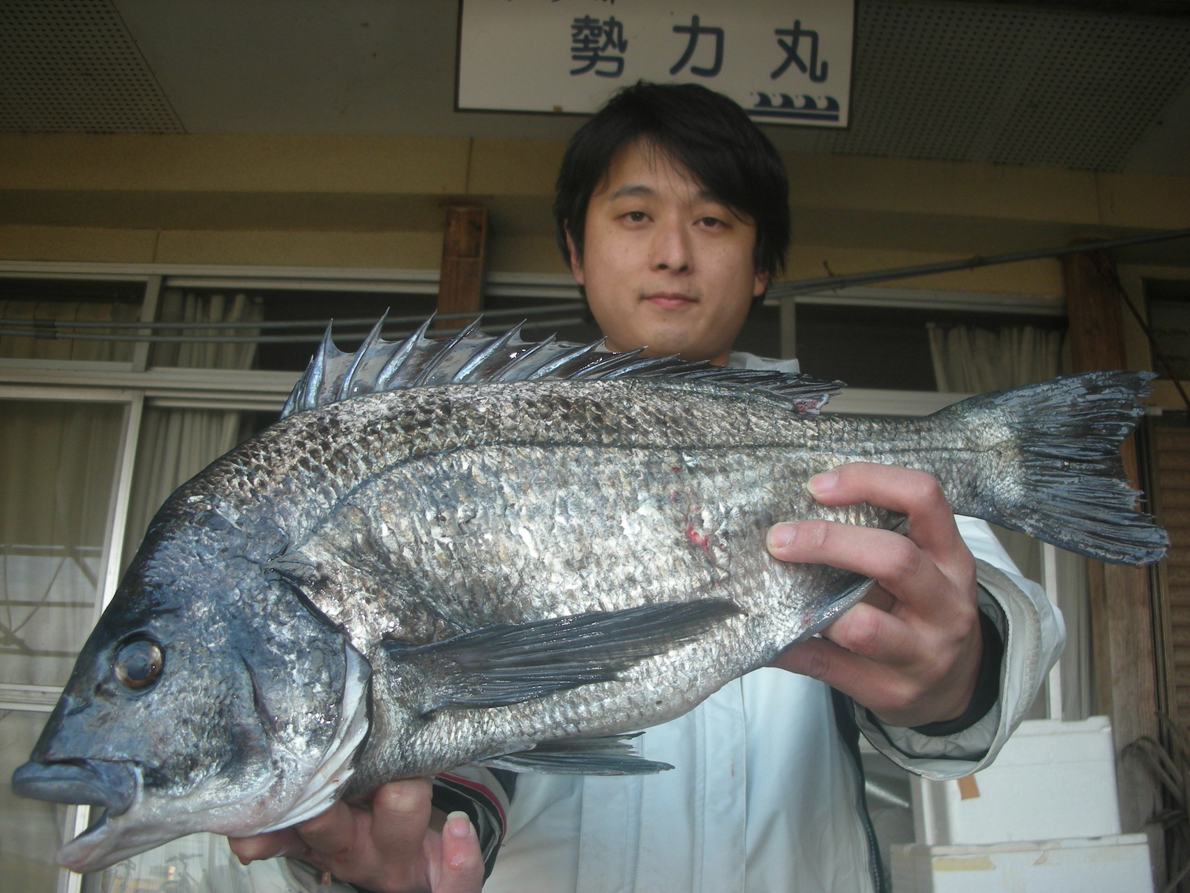 １月３日　辻さん　ガバチヌ５０．７㎝を頭に４匹