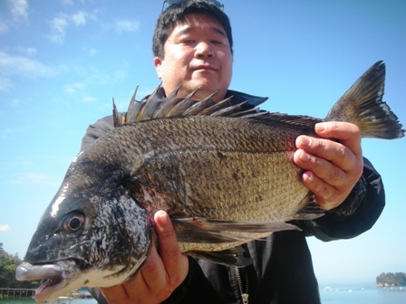 ２月２４日　磯から伊東さん　５０㎝