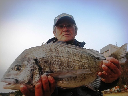 ２月１３日　磯から増田さん　５０．５㎝