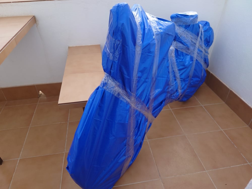 Das Fahrrad hat erst einmal ausgedient und macht blau, jetzt ist der Flieger dran, der mich in den norddeutschen Herbst zurückbringen soll