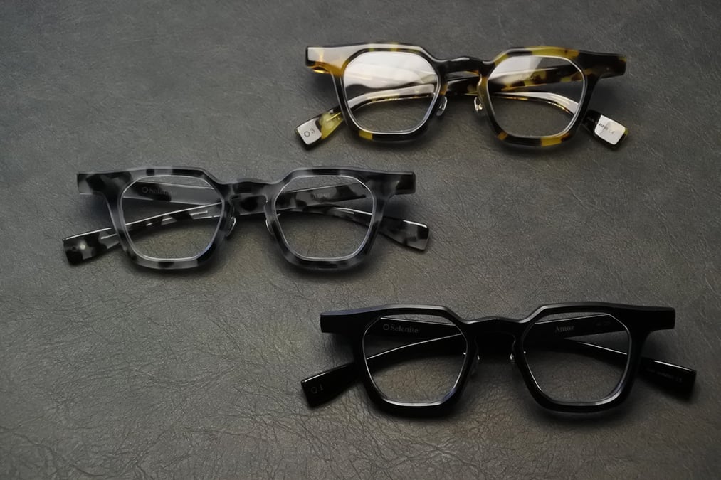 Selenite（セレナイト）Model.Amor