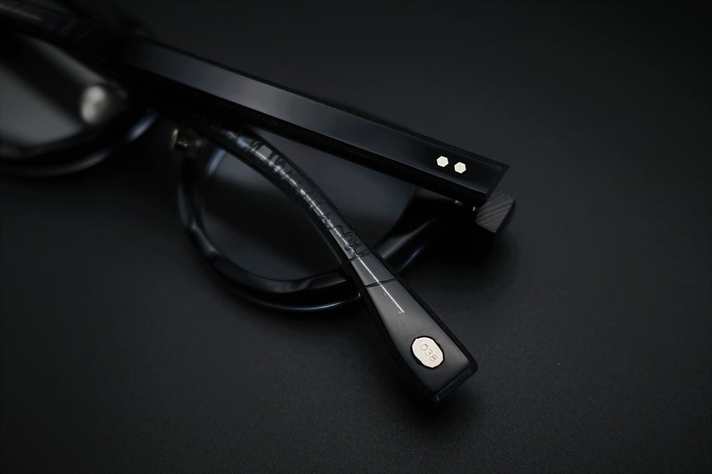 Selenite Eyewear（セレナイト　アイウェア）　アセテートフレームのイメージ画像