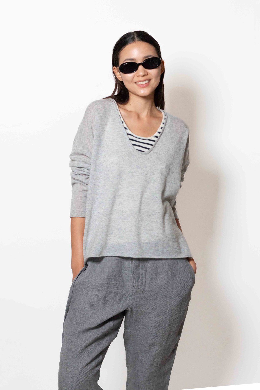 Sweater E26-51-K04-2 Grey, Pants E26-151-04-3 Grey Délavé