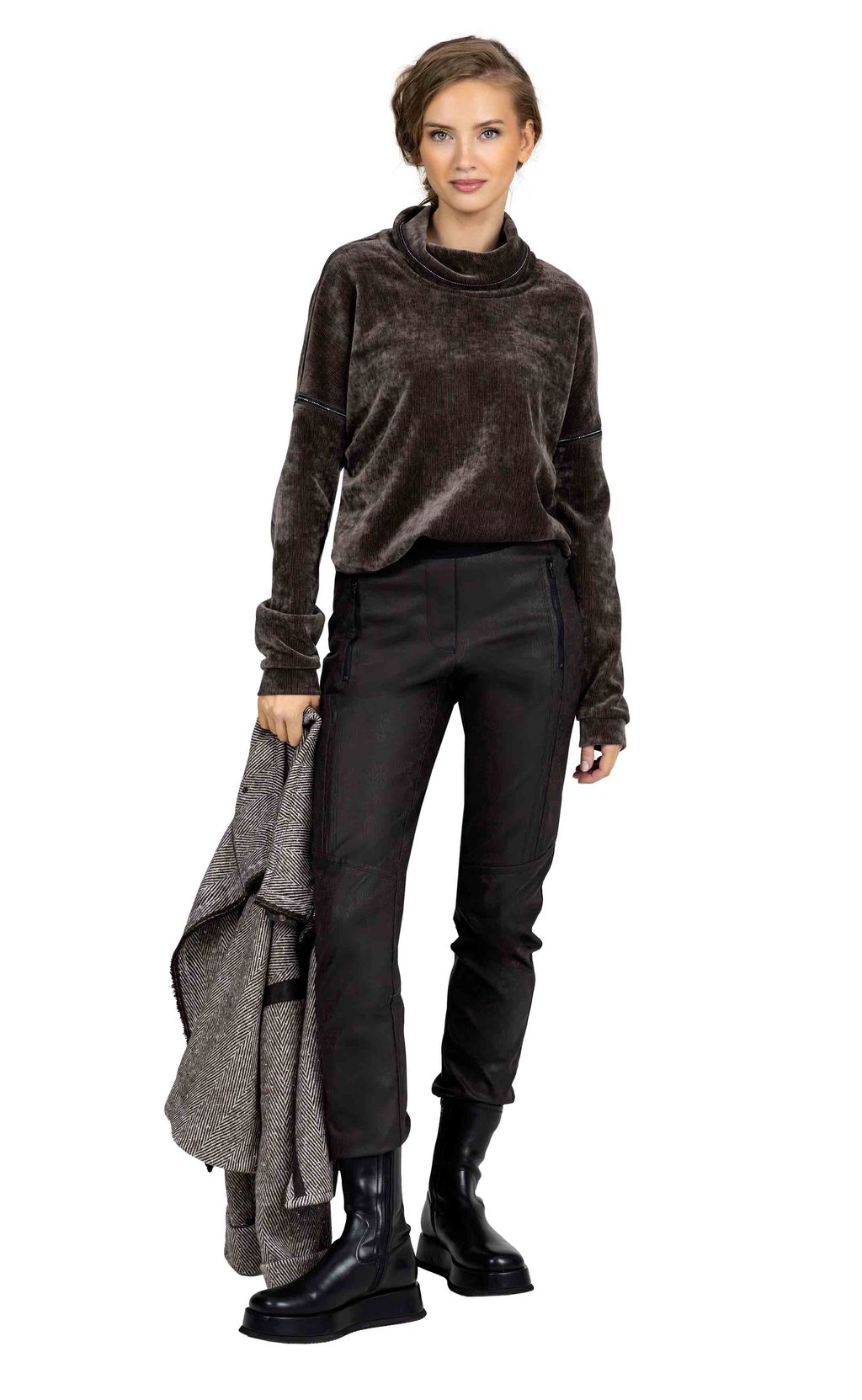 Sweater 211-4, Jogger 206-38