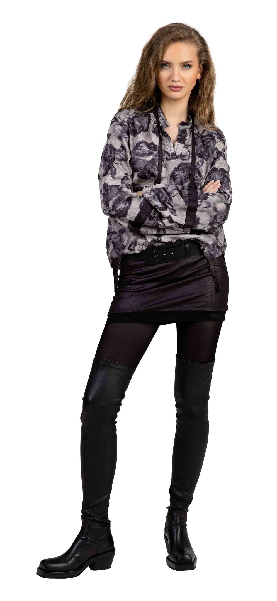 Blouse 224-8, Belt 290-59, Microskirt 1011-101