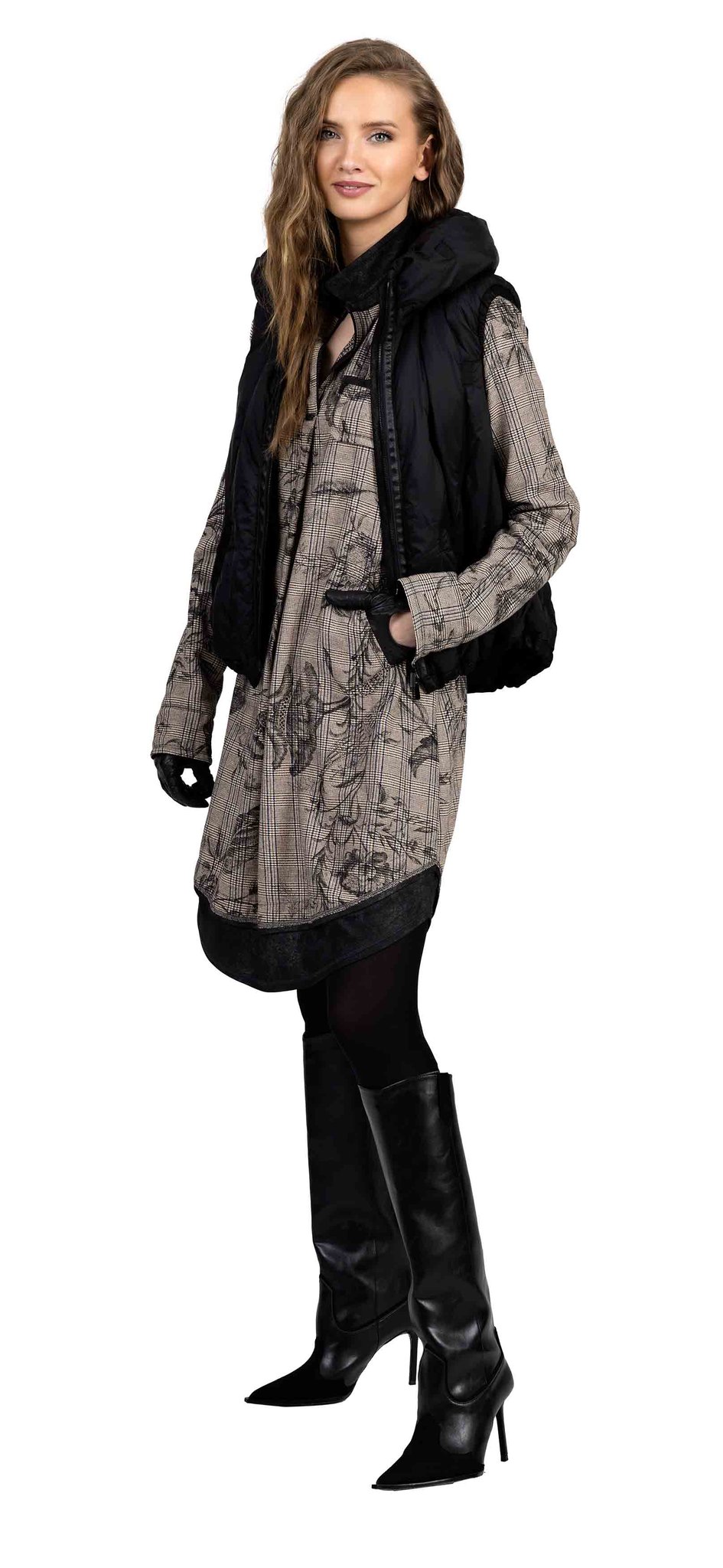 Vest 234-21, Dress 260-11