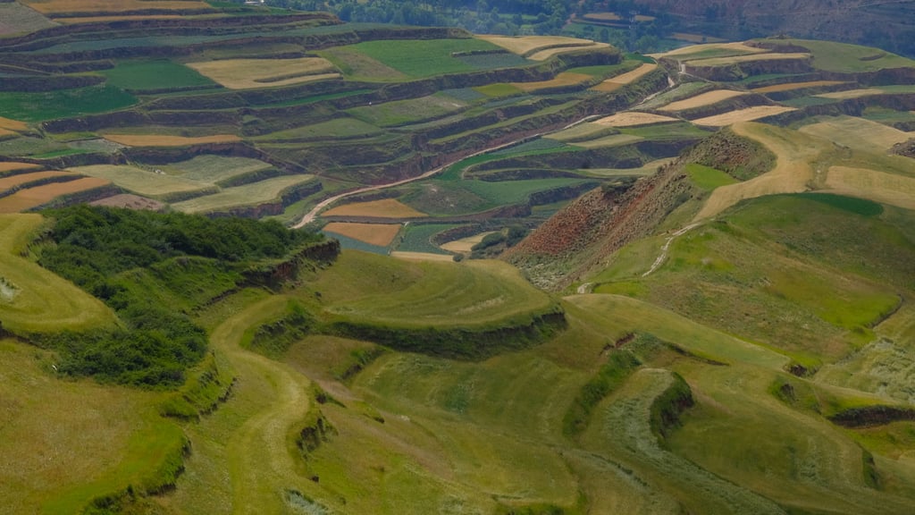 Terrassenlandschaft im Norden Amdos