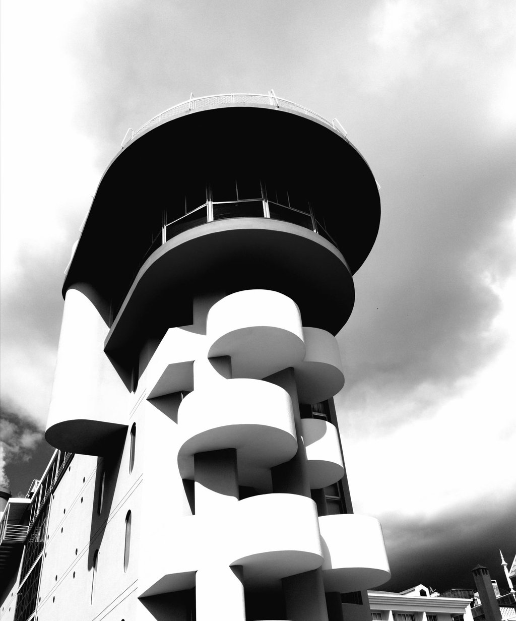 Maderia Funchal modern building