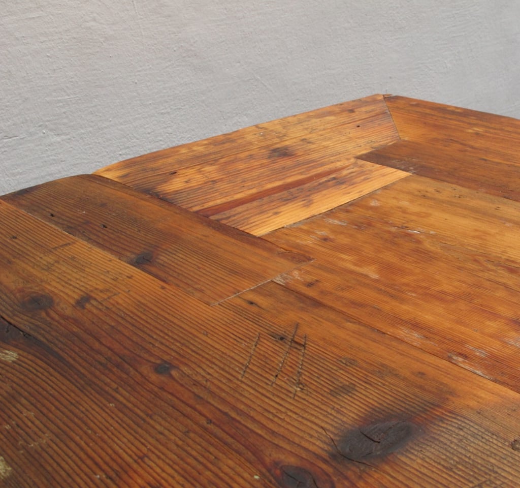 Esstisch,  Wohnskulpturen, Upcycling, Möbel, Kraftobjekte Wolfgang Wallner Hall in Tirol