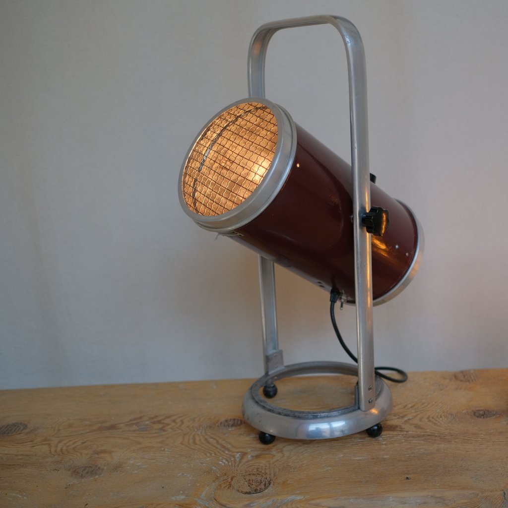 Lampe, Lichtobjekt, Heizkanone, Skulptur Wolfgang Wallner Hall in Tirol, Kunst