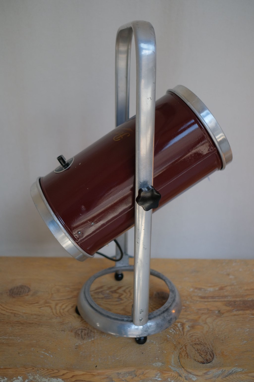 Lampe, Lichtobjekt, Heizkanone, Skulptur Wolfgang Wallner Hall in Tirol, Kunst