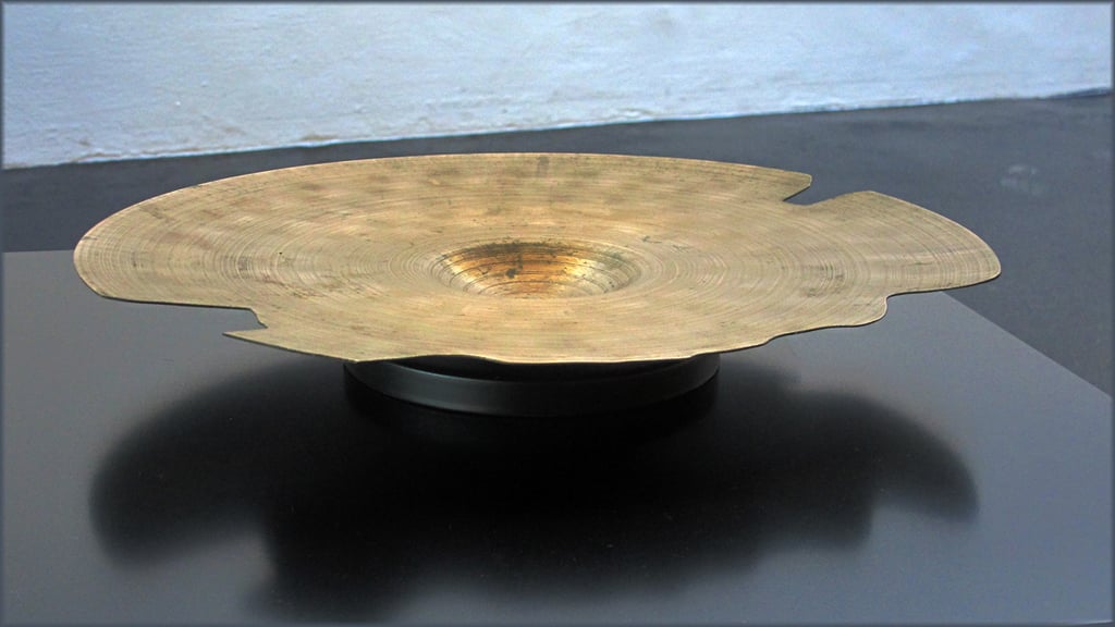 Schale Tschinelle, Wohnskulpturen, Upcycling, Möbel, Kraftobjekte Wolfgang Wallner Hall in Tirol