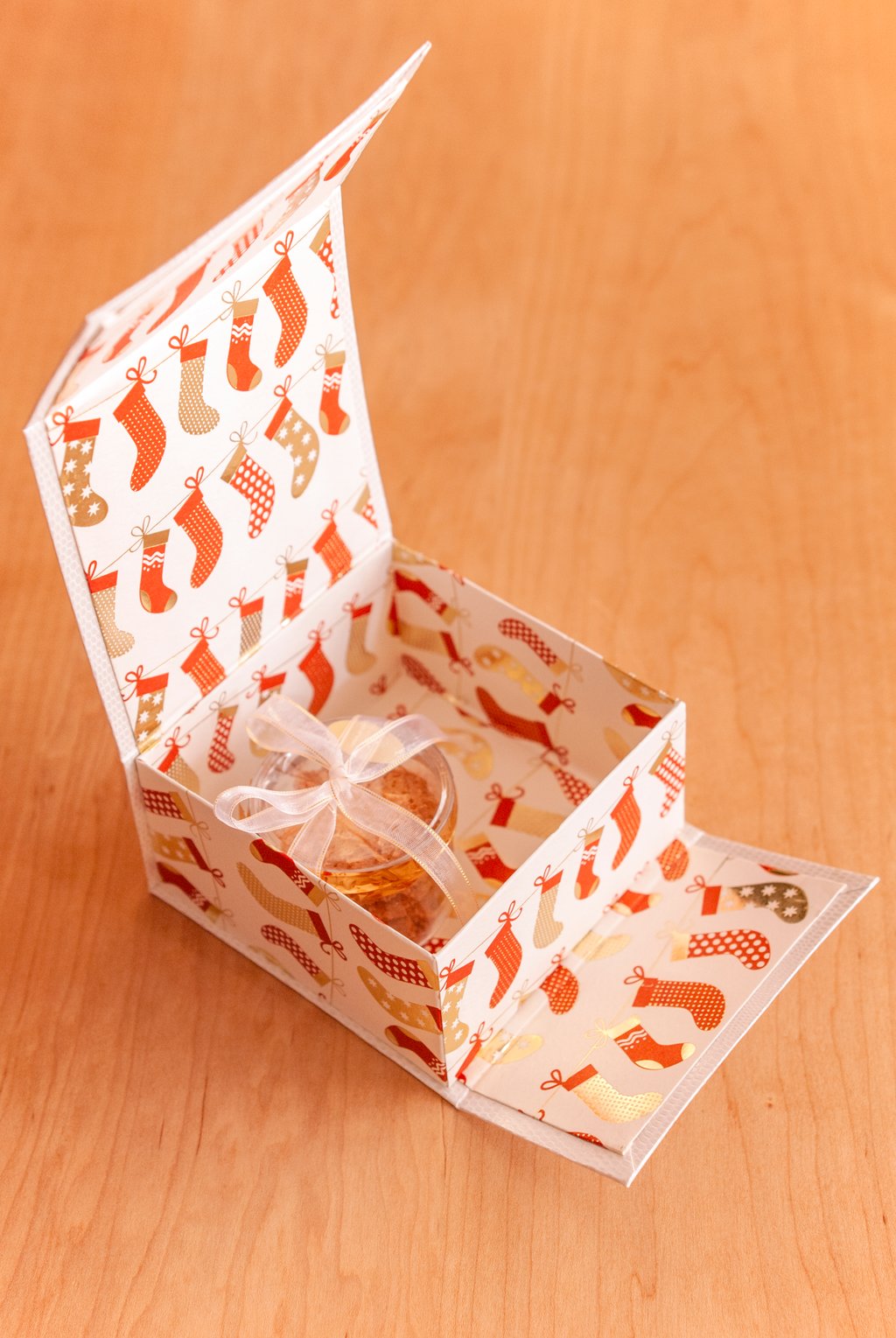 S(9.5-5) bs box with magnets, Fleur*Fleur*