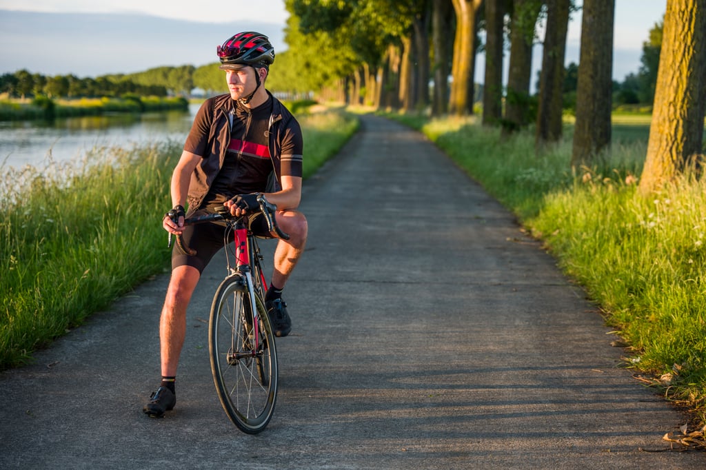 Authentic pictures for the cycling & tourism industry © François Struzik - simply human