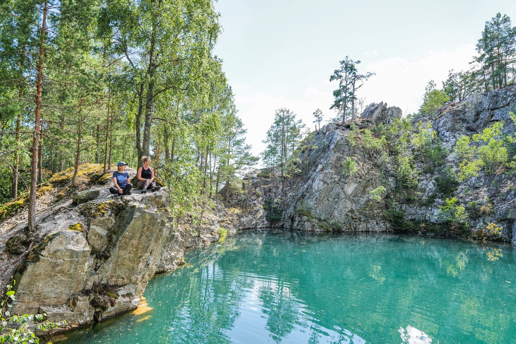 Authentic pictures for the outdoor industry © François Struzik - simply human