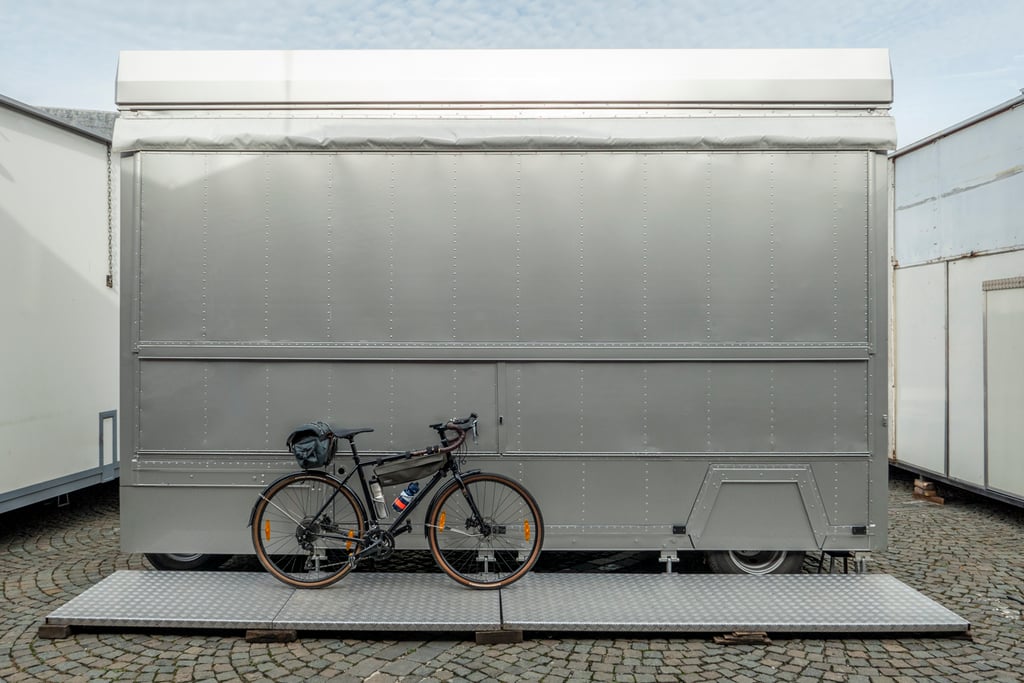 Cycling and creativity © François Struzik - simply human