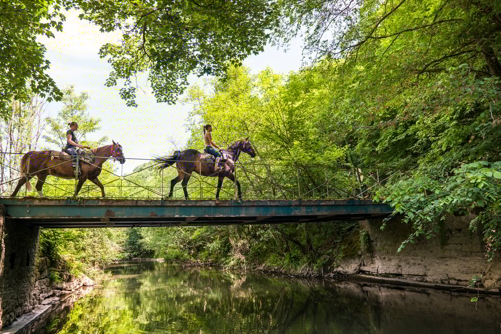 Authentic pictures for the outdoor industry © François Struzik - simply human