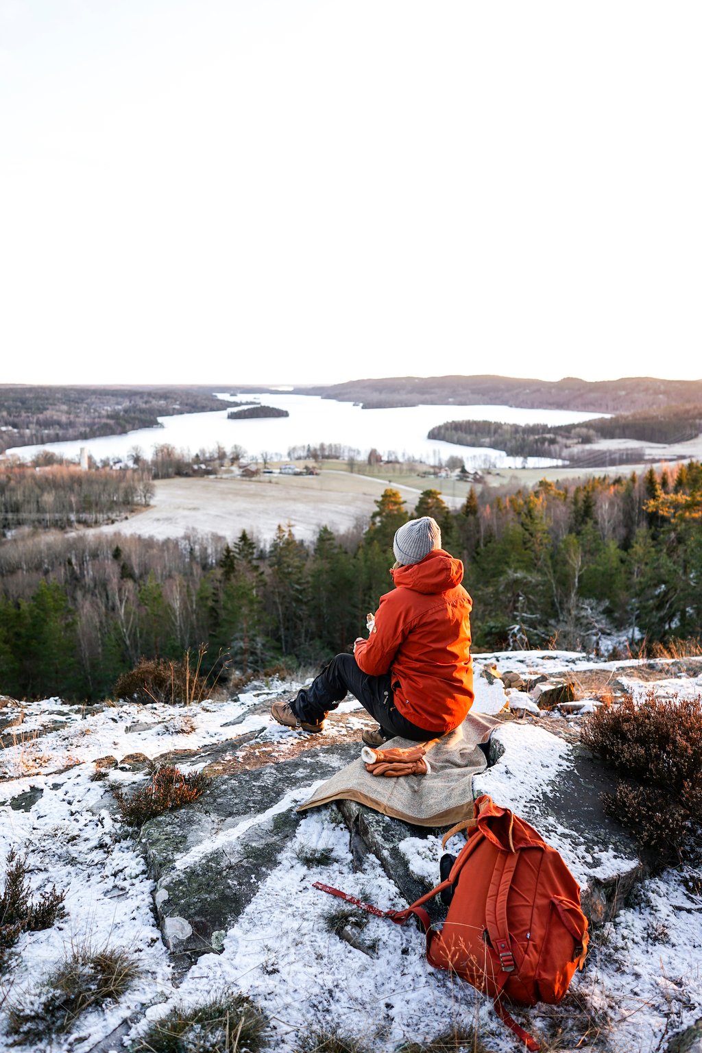 Authentic pictures for the outdoor industry © François Struzik - simply human