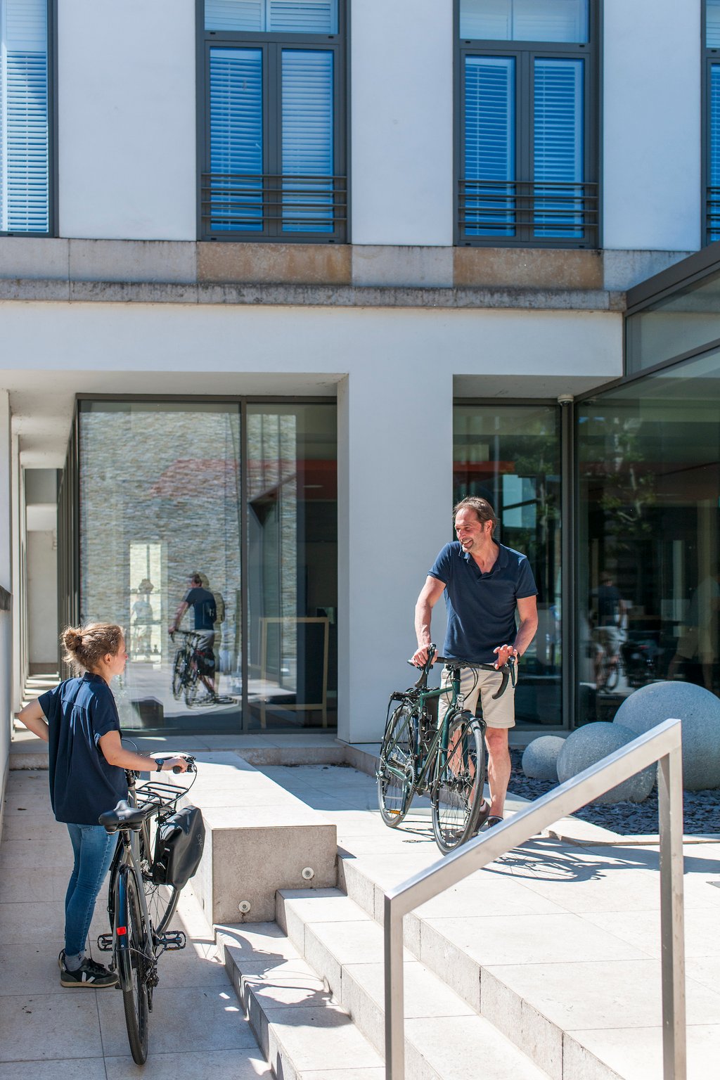 Authentic pictures for the cycling & tourism industry © François Struzik - simply human