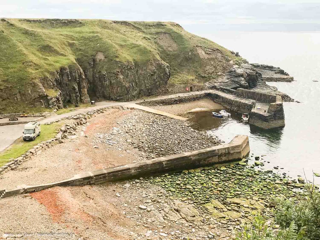 Latheronwheel: Picknickplatz am kleinen Hafen