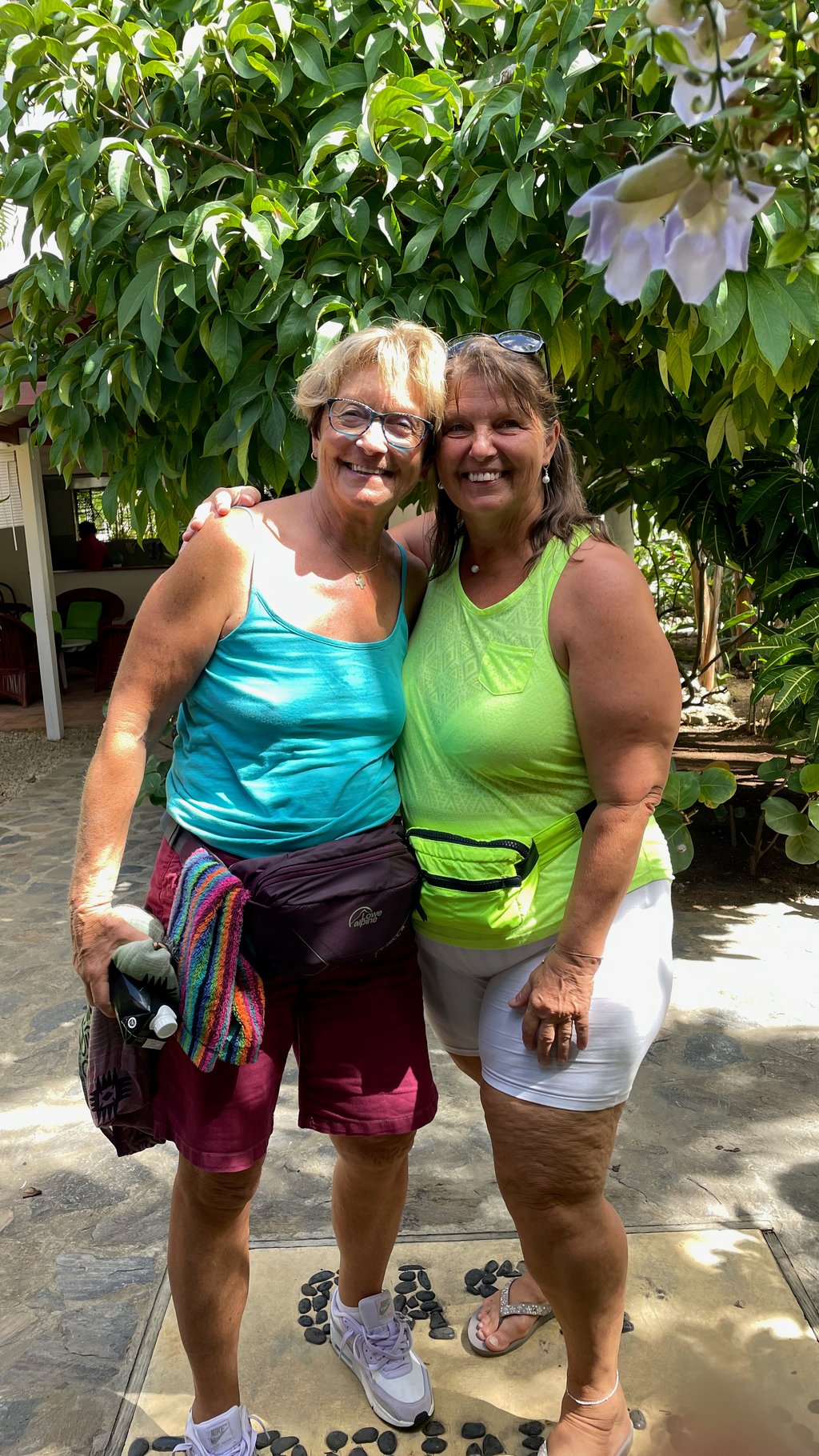 2023-10 Nia Dance-The-Joy Urlaub mit Monika, Thesi, Karina und Annemarie