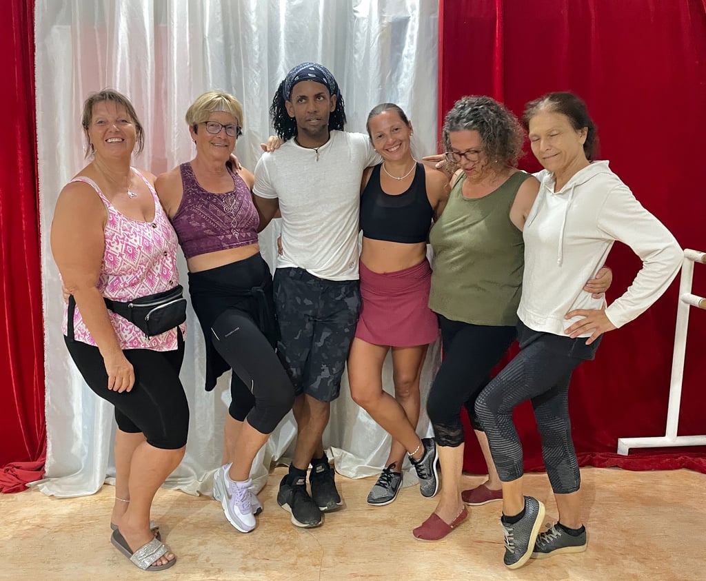 2023-10 Nia Dance-The-Joy Urlaub mit Monika, Thesi, Karina und Annemarie