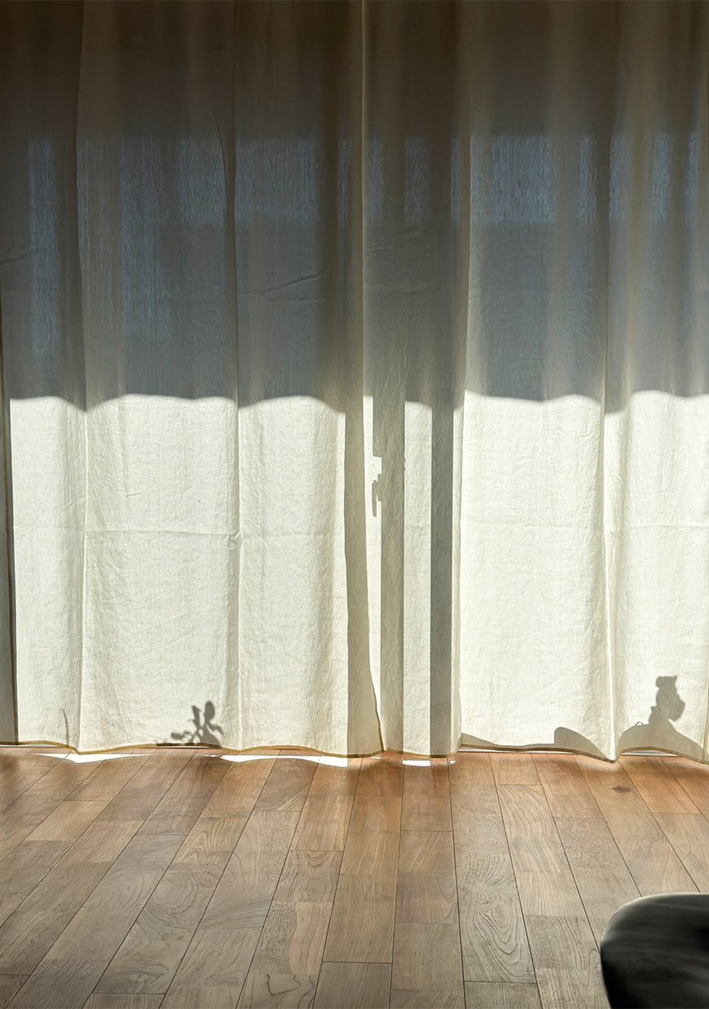 美濃和紙カーテンが採用されたリビング