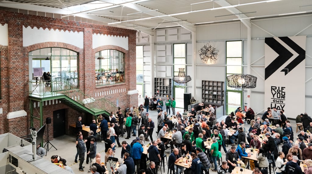  Persönlicher Austausch (nicht nur) in den Pausen ©Hase Bikes