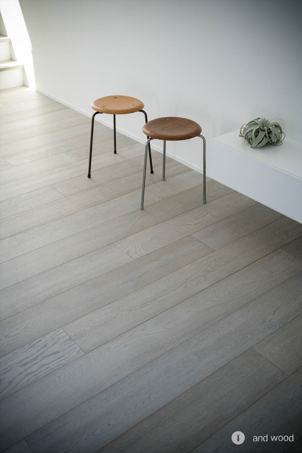 ダスト オーク 浮造 フローリング ホワイト andwood アンドウッド 施工例 8