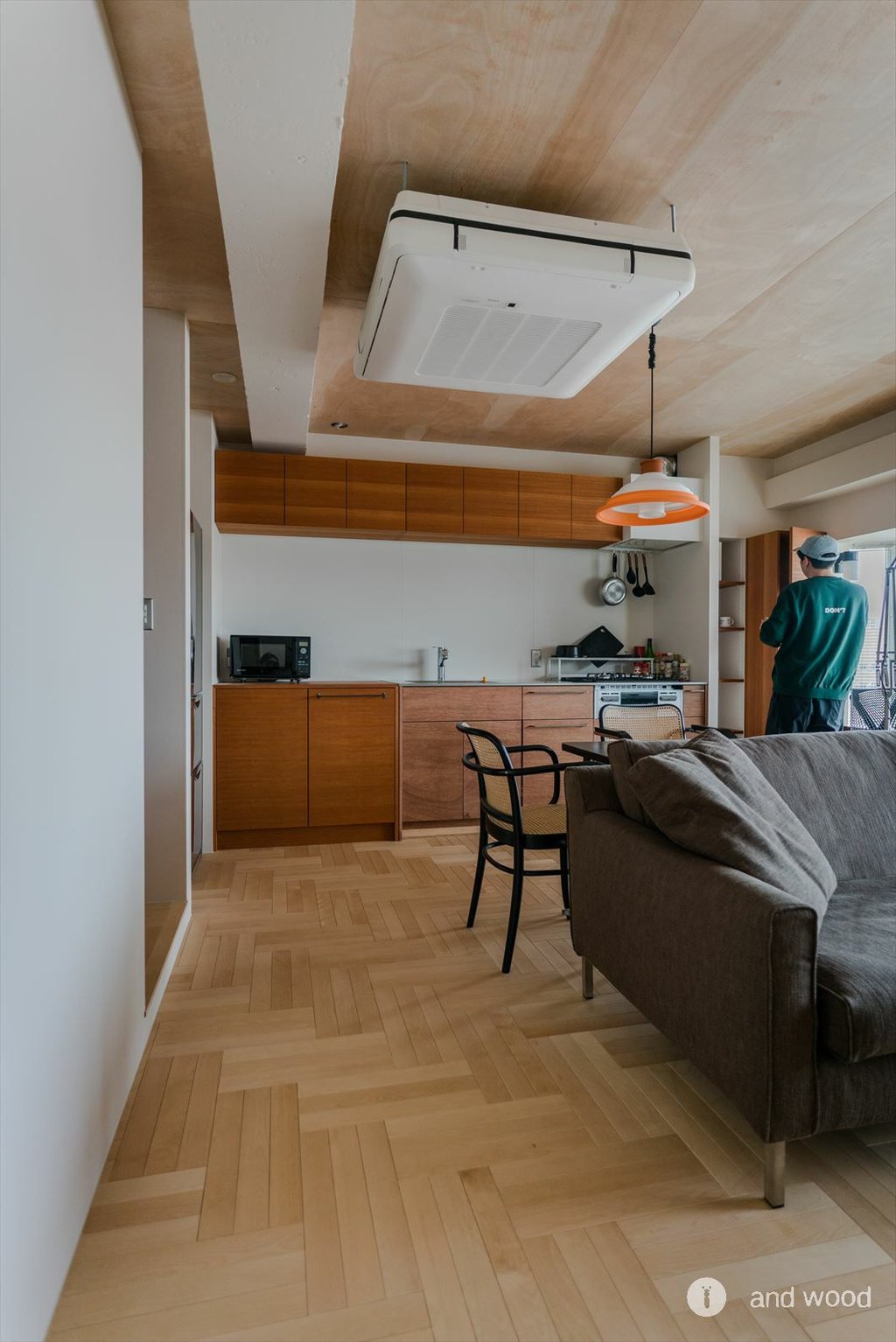 バーチ トリプル ヘリンボーン 無垢 フローリング 施工例 andwood アンドウッド 9