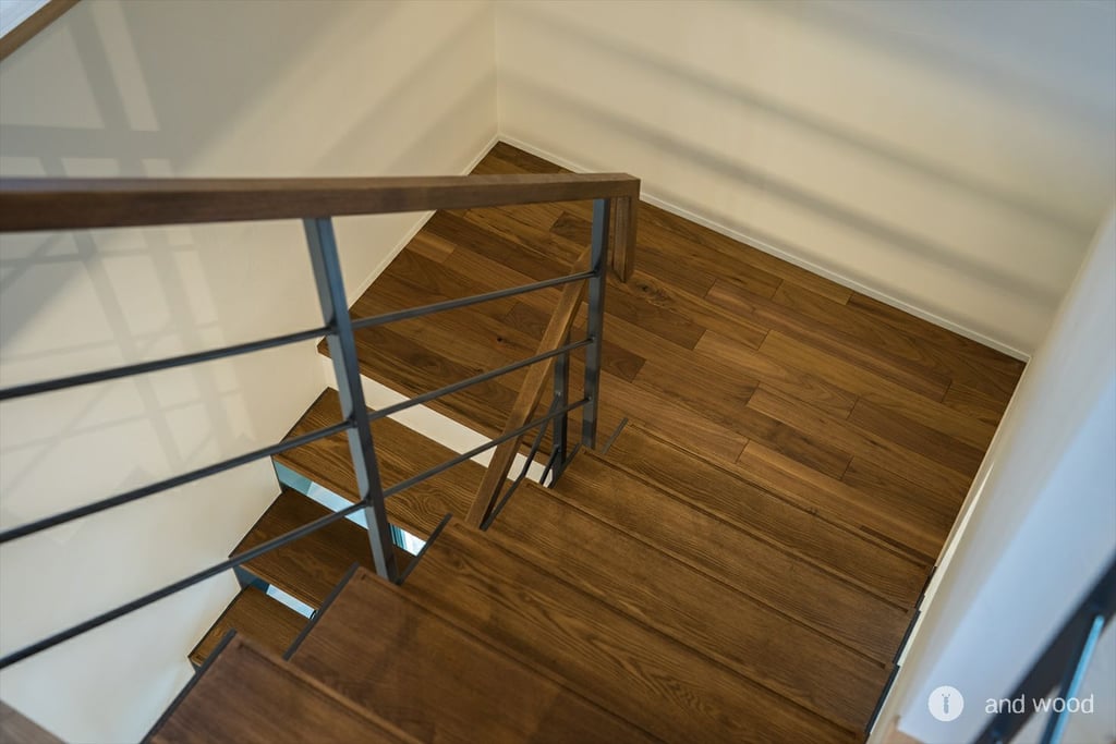 アメリカン ブラック ウォールナット フローリング 幅細 プライウッド 桜木 展示場 andwood アンドウッド 施工例 8